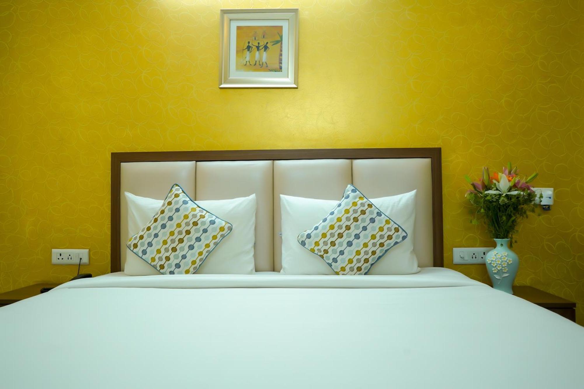 Hotel The Luxe 18 - Golf Course Road Gurgaon Dış mekan fotoğraf