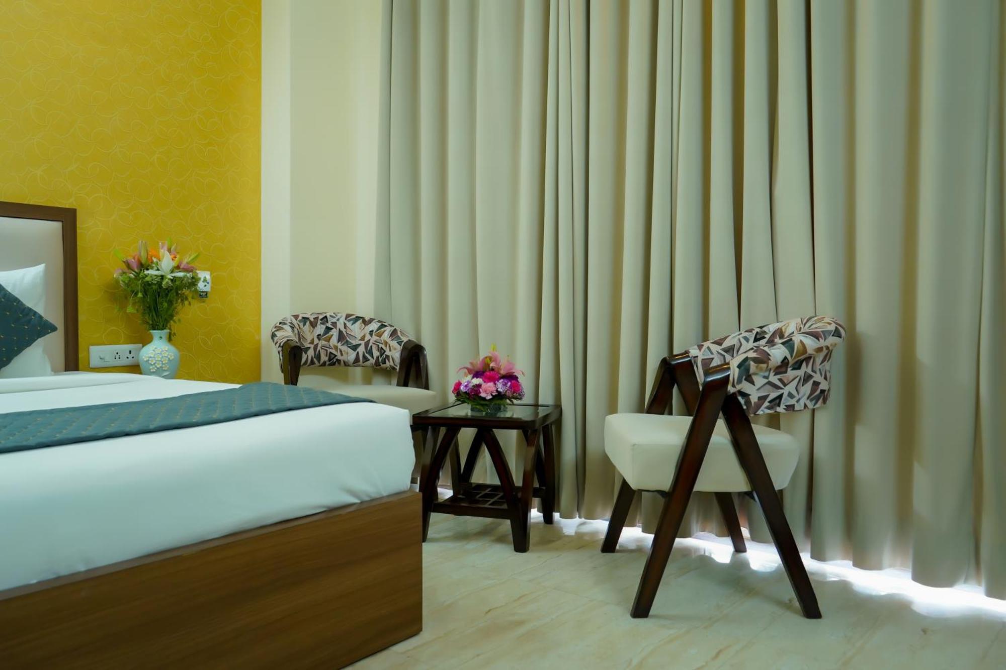 Hotel The Luxe 18 - Golf Course Road Gurgaon Dış mekan fotoğraf